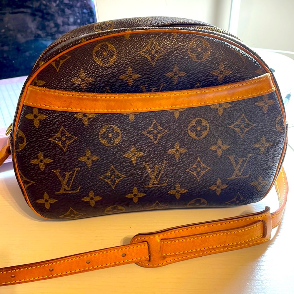 Louis Vuitton Monogram Blois